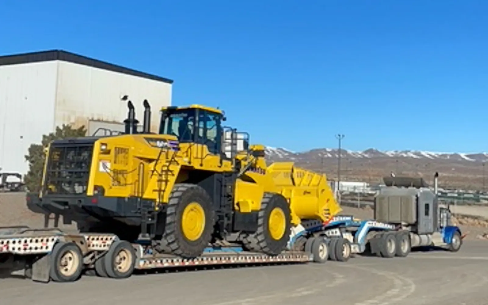 Wheel loader prepared for transport